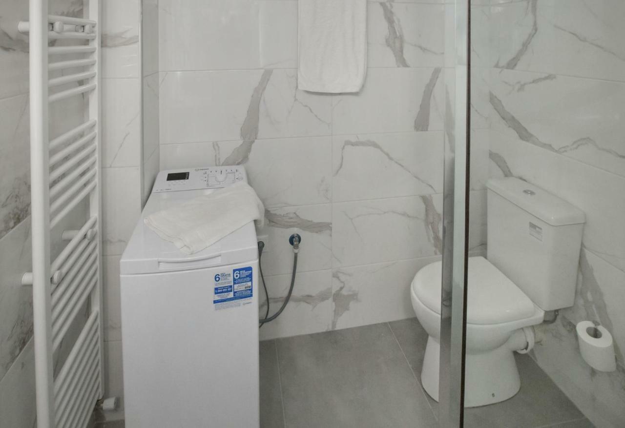 אתונה Roomy And Comfortable Apartment Near Acropolis By Ghh מראה חיצוני תמונה