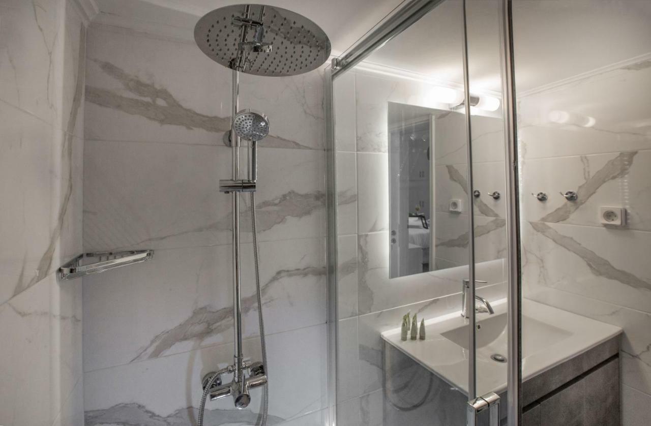 אתונה Roomy And Comfortable Apartment Near Acropolis By Ghh מראה חיצוני תמונה